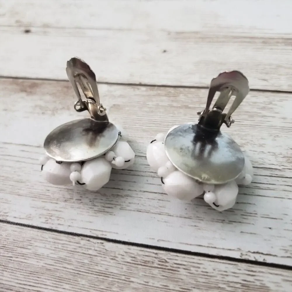 Vintage clip earrings